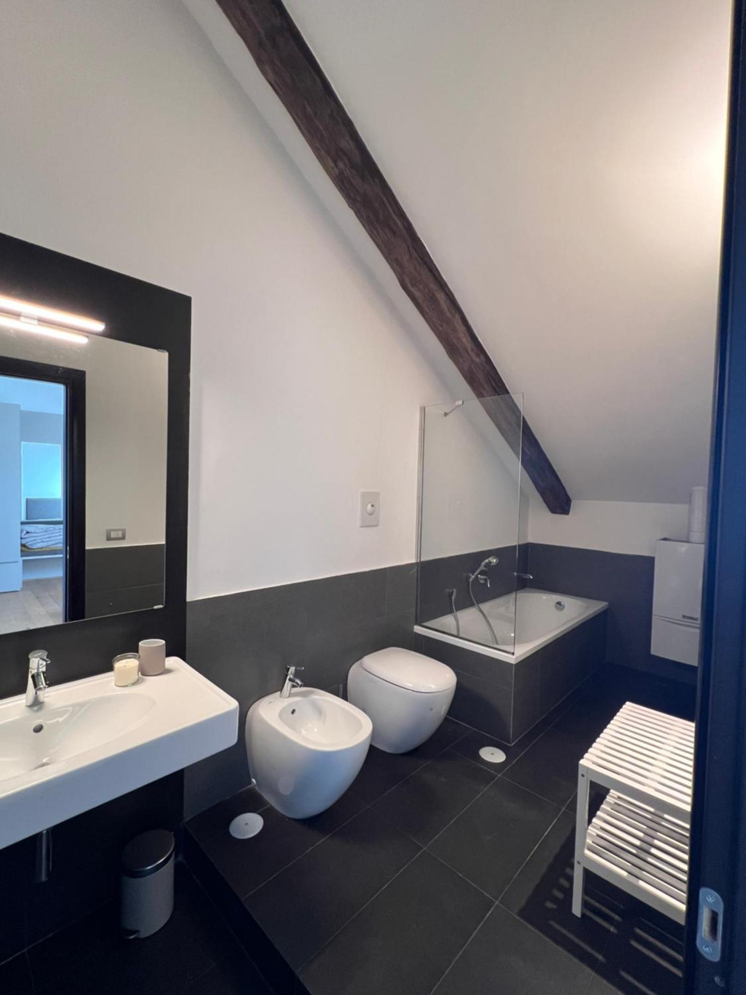 Unonoveuno Luxury Apartment 나폴리 외부 사진