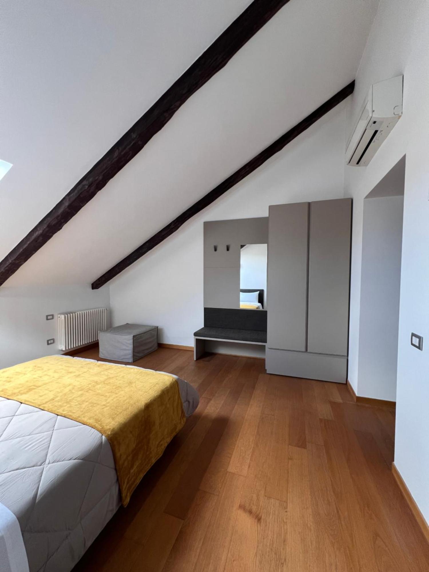 Unonoveuno Luxury Apartment 나폴리 외부 사진