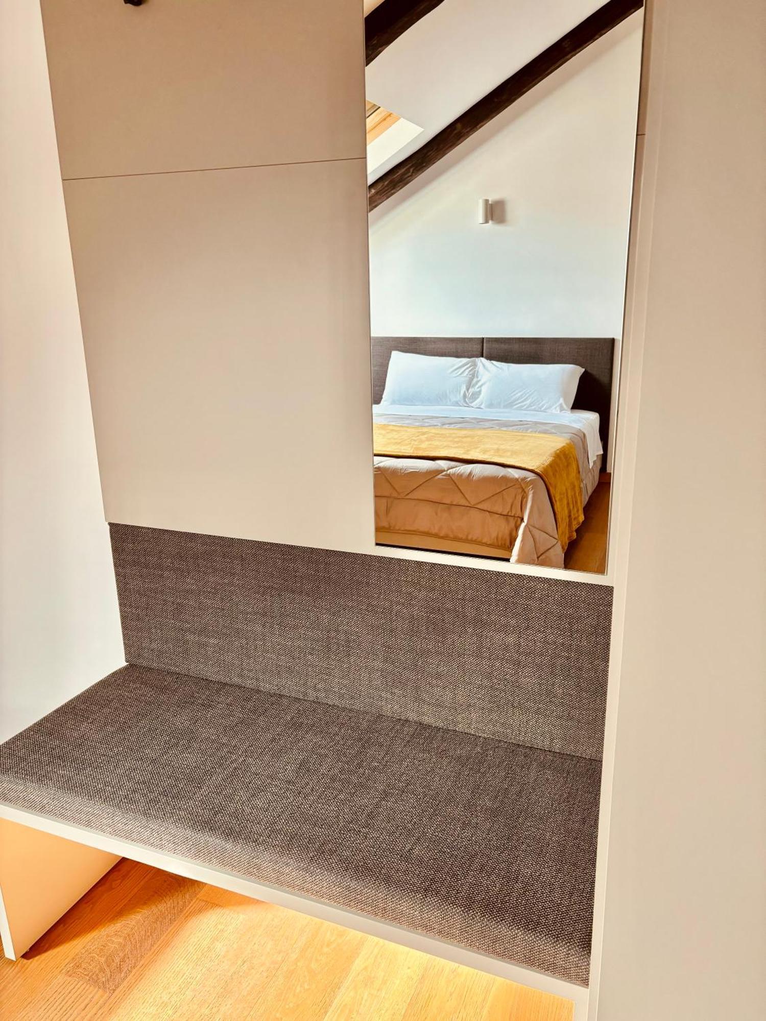 Unonoveuno Luxury Apartment 나폴리 외부 사진